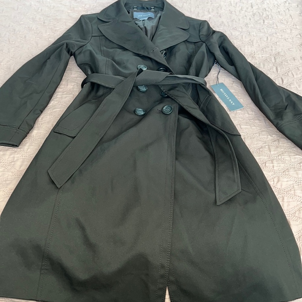 Ann taylor trench size small